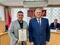 Сергей Никитин лично вручил награды ачинцам, внёсшим значительный вклад в развитие местного самоуправления