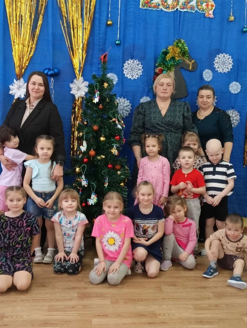 В рамках проекта "Время мечтать" во всех детских садах Ачинского района прошли новогодние мероприятия