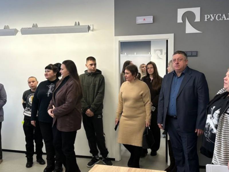 Депутаты округа провели совещание по реализации проекта новой образовательной среды