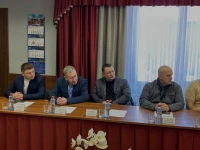 Депутаты округа совместно с депутатом Государственной думы приняли участие в подписании Соглашения о социально-экономическом сотрудничестве между муниципалитетом и Ачинским глинозёмным комбинатом компании РУСАЛ